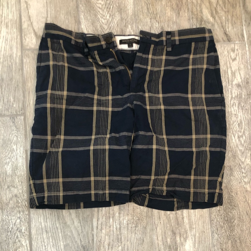 Plaid Banana Republic dress shorts